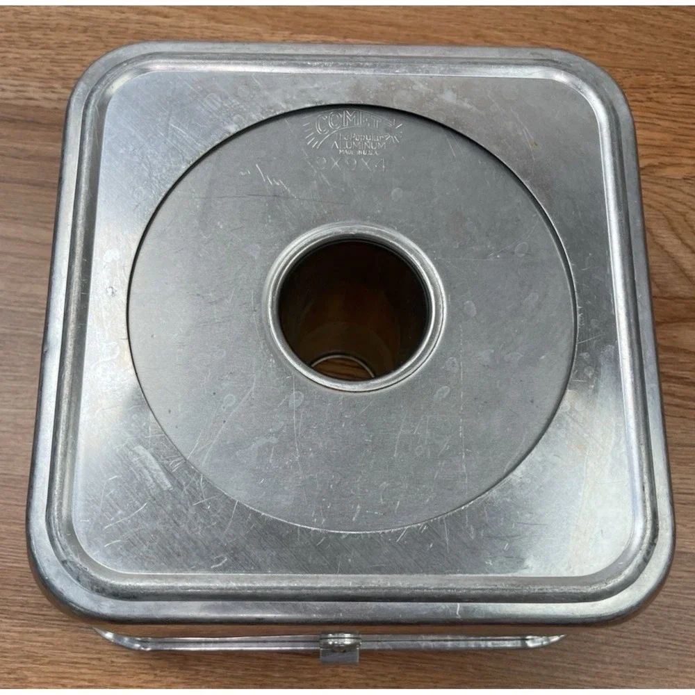 Vintage Comet Aluminum 2pc Square Angel Food Cake Bundt Pan 9x9x4, Cooling Feet